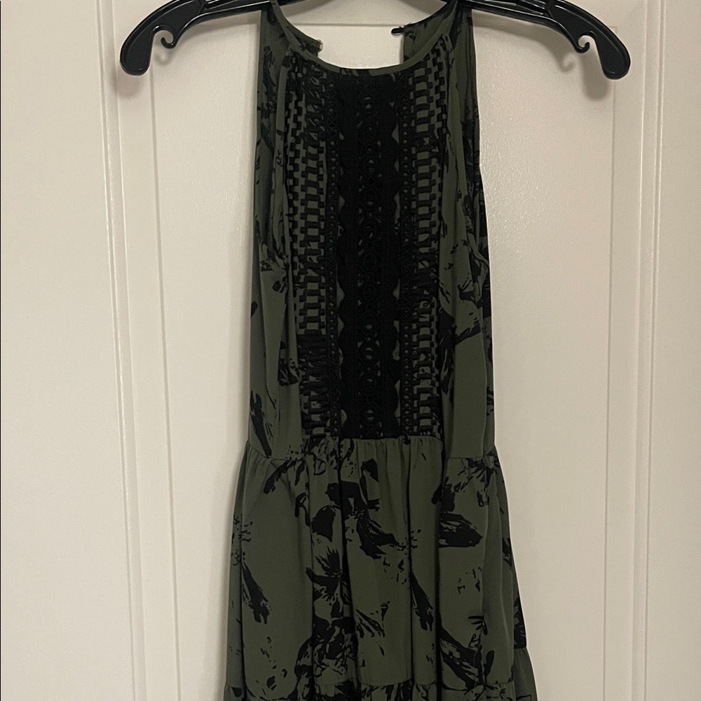 Green and Black Sleeveless Dress